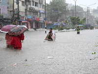 The drum of incessant rainfall woke the people of Dhaka city on Friday as a heavy monsoon shower poured down on the capital.

The rain, wh...