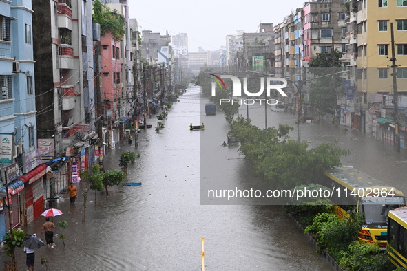 The drum of incessant rainfall woke the people of Dhaka city on Friday as a heavy monsoon shower poured down on the capital.

The rain, wh...