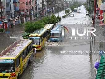 The drum of incessant rainfall woke the people of Dhaka city on Friday as a heavy monsoon shower poured down on the capital.

The rain, wh...