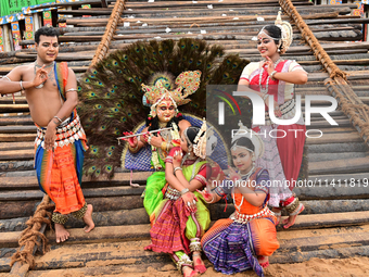  	Shree Jagannath Temple Traditional Dancers Are Seen As They Are Performing Their Traditional Dances On The Shree Jagannath Temple Ditties...