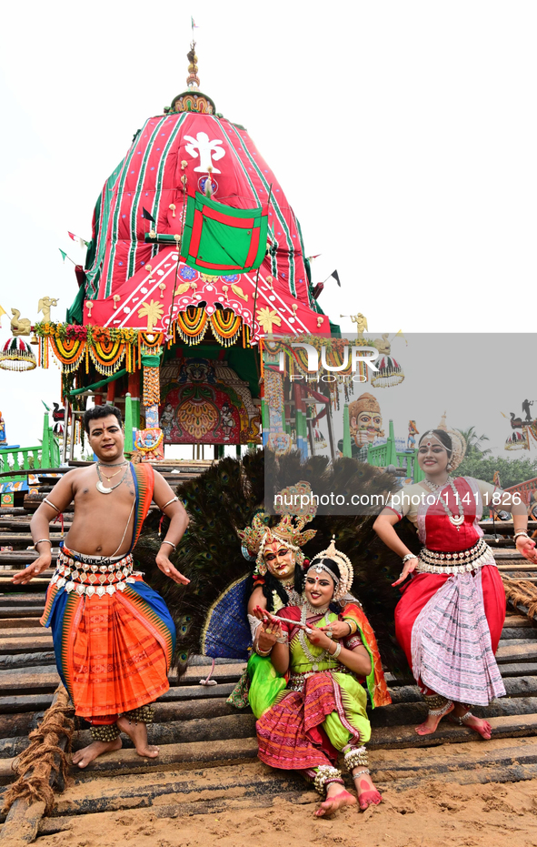  	Shree Jagannath Temple Traditional Dancers Are Seen As They Are Performing Their Traditional Dances On The Shree Jagannath Temple Ditties...