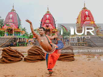  	Shree Jagannath Temple Traditional Dancers Are Seen As They Are Performing Their Traditional Dances On The Shree Jagannath Temple Ditties...