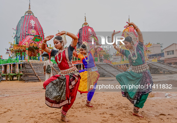  	Shree Jagannath Temple Traditional Dancers Are Seen As They Are Performing Their Traditional Dances On The Shree Jagannath Temple Ditties...