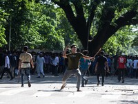  	Around 250 People Have Been Injured In A Clash Between Bangladesh Chhatra League Activists And Quota Reform Protesters At Dhaka University...