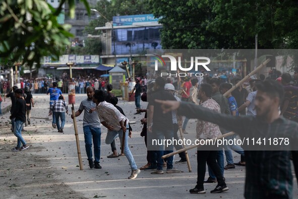  	Around 250 People Have Been Injured In A Clash Between Bangladesh Chhatra League Activists And Quota Reform Protesters At Dhaka University...