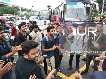 Anti-quota protesters are shouting slogans during a road-block demonstration at Banani in Dhaka, Bangladesh, on July 16, 2024. At least six...