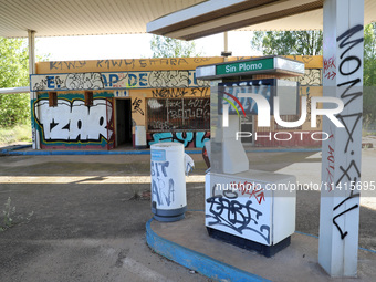 In the last ten years, more than 100 gas stations are being abandoned in Catalonia. The province of Barcelona is where the most are closing,...