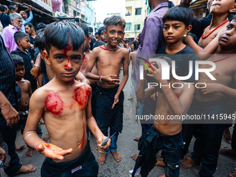 Thousands are gathering on the city's streets as Shia Muslims are observing Yavme Ashura. They are participating in a tazia procession to mo...