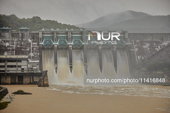 Daecheong Dam is discharging 500 tons of water per second to lower the water level amid heavy rain in Cheongju, around 140 kilometers south...