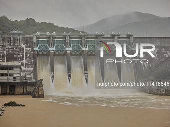 Daecheong Dam is discharging 500 tons of water per second to lower the water level amid heavy rain in Cheongju, around 140 kilometers south...