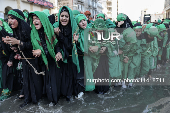  Muslims In Karbala, Iraq, On July 17, 2024 The Anniversary Of The Martyrdom Of Imam Hussein.Shiites In The World See This Today Is The Trag...