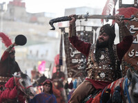  Muslims In Karbala, Iraq, On July 17, 2024 The Anniversary Of The Martyrdom Of Imam Hussein.Shiites In The World See This Today Is The Trag...