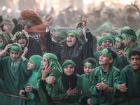  Muslims In Karbala, Iraq, On July 17, 2024 The Anniversary Of The Martyrdom Of Imam Hussein.Shiites In The World See This Today Is The Trag...