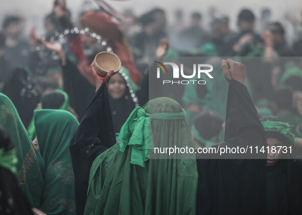  Muslims In Karbala, Iraq, On July 17, 2024 The Anniversary Of The Martyrdom Of Imam Hussein.Shiites In The World See This Today Is The Trag...