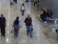 Passengers are experiencing complications with their flights inside the Mexico City International Airport due to Microsoft's computer crash,...