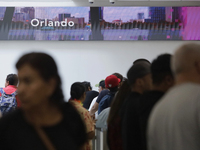 Passengers are experiencing complications with their flights inside the Mexico City International Airport due to Microsoft's computer crash,...