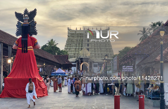 Giant idols of the Pandavas are being erected along the eastern entrance of the historic Sree Padmanabhaswamy Temple during the Panguni Utsa...