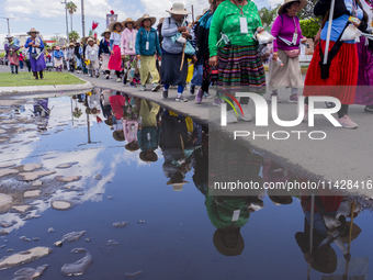 Pilgrim women from the Sierra Gorda of Queretaro are arriving at the Municipality of San Juan del Rio to continue their journey heading to t...