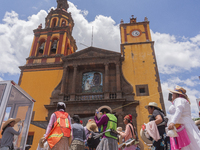 Pilgrim women from the Sierra Gorda of Queretaro are arriving at the Municipality of San Juan del Rio to continue their journey heading to t...