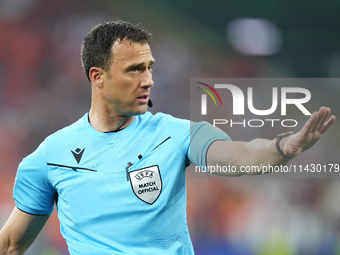 Referee Felix Zwayer during the UEFA EURO 2024 semi-final match between Netherlands and England at Football Stadium Dortmund on July 10, 202...