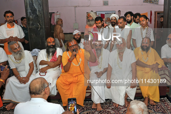 The Hindu community saints and mahants are taking part in a meeting led by Raghavacharya Maharaj of Rewasa Dham as they are welcoming the de...