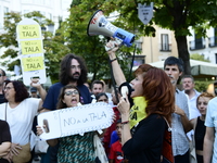 Madrid residents are demonstrating against the City Council's decision to cut down the trees in Plaza de Santa Ana to expand an underground...