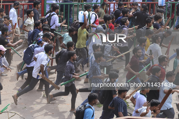 Students are advocating for reform of a controversial quota system for government job applicants, participating in clashes in Dhaka, Banglad...