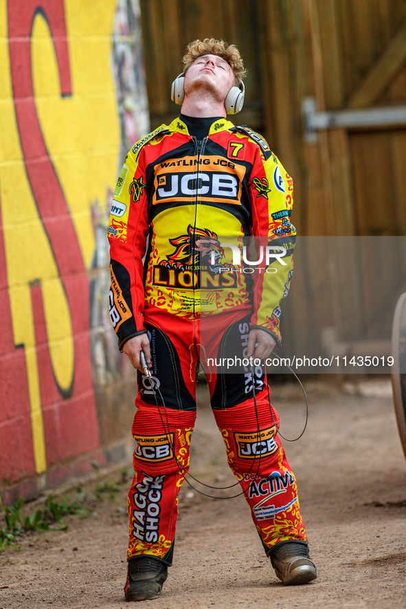 Leicester Lions' Sam Hagon is doing some warm-up exercises during the Rowe Motor Oil Premiership match between Leicester Lions and Belle Vue...