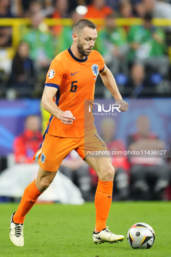 Stefan de Vrij centre-back of Netherlands and Inter Milan during the UEFA EURO 2024 semi-final match between Netherlands and England at Foot...