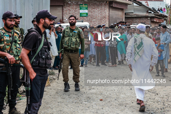 Security forces are near the site where 4 people are dying due to a mysterious explosion in Sopore District, Baramulla, Jammu and Kashmir, I...