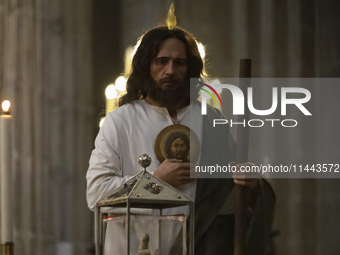 I am viewing the relics of St. Jude Thaddeus inside the Metropolitan Cathedral in Mexico City, Mexico, on a work carried out jointly by the...