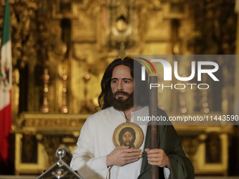 I am viewing the relics of St. Jude Thaddeus inside the Metropolitan Cathedral in Mexico City, Mexico, on a work carried out jointly by the...