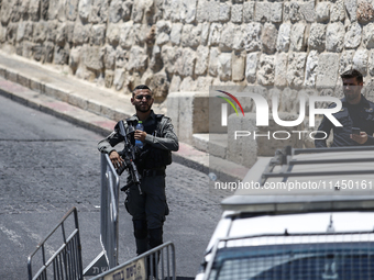 Israeli police forces are preventing Palestinian worshippers from reaching the Al-Aqsa Mosque for Friday prayers, following concerns from th...