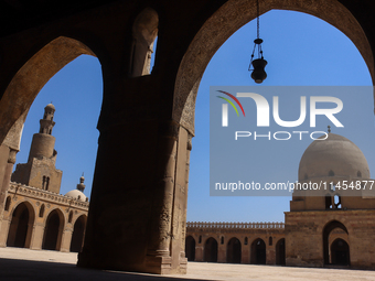 The mosque of Ibn Tulun is being commissioned by Ahmad Ibn Tulun, 'Abbasid governor of Egypt. Construction is beginning in 263 AH/876 AD and...