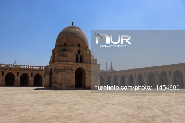 The mosque of Ibn Tulun is being commissioned by Ahmad Ibn Tulun, 'Abbasid governor of Egypt. Construction is beginning in 263 AH/876 AD and...