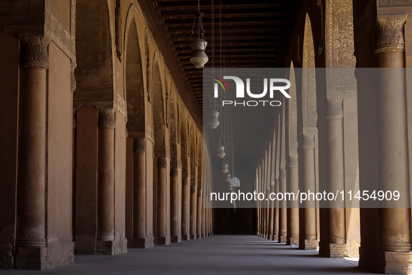 The mosque of Ibn Tulun is being commissioned by Ahmad Ibn Tulun, 'Abbasid governor of Egypt. Construction is beginning in 263 AH/876 AD and...