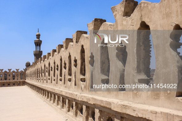 The mosque of Ibn Tulun is being commissioned by Ahmad Ibn Tulun, 'Abbasid governor of Egypt. Construction is beginning in 263 AH/876 AD and...