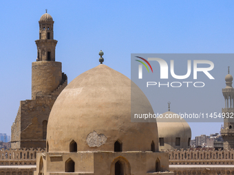 The mosque of Ibn Tulun is being commissioned by Ahmad Ibn Tulun, 'Abbasid governor of Egypt. Construction is beginning in 263 AH/876 AD and...