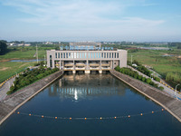 The Tanzhai Village section of the first phase of the Middle Route of the South-to-North Water Diversion Project is being viewed in Nanyang,...