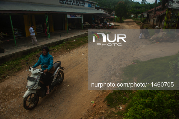 The residents of the Matfa village (Majelis Taqlim Fardhu Ain) in Langkat, North Sumatra, Indonesia, on August 06, 2024, are actively implem...