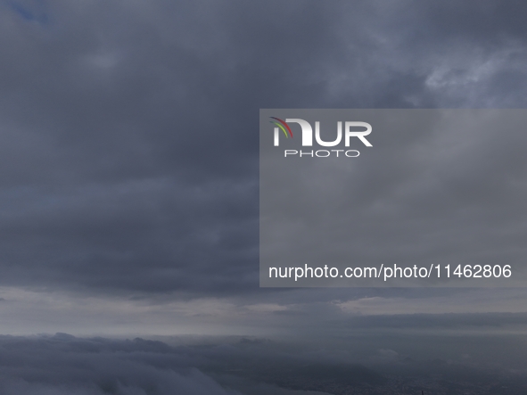 Clouds Hover Over The Mountains During The Monsoon Rain Season In Ajmer, India On 08 August 2024.