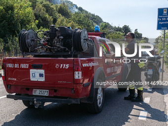 A large forest fire is breaking out on Sunday afternoon on Monte Pendolo, between the municipalities of Gragnano and Pimonte in the Naples a...