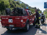 A large forest fire is breaking out on Sunday afternoon on Monte Pendolo, between the municipalities of Gragnano and Pimonte in the Naples a...