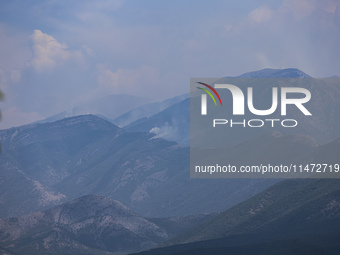 Fire at the Bulgarian-Greek border in Slavyanka mountain from the side of Bulgaria which or Orvilos from Greece. The fire is burning since 1...