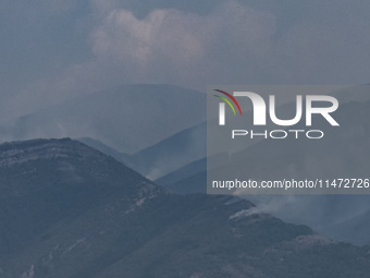 Fire at the Bulgarian-Greek border in Slavyanka mountain from the side of Bulgaria which or Orvilos from Greece. The fire is burning since 1...