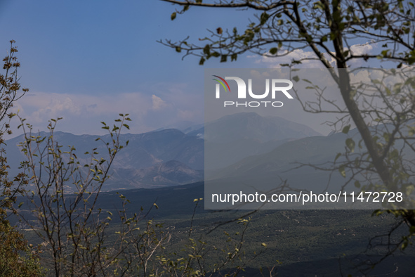 Fire at the Bulgarian-Greek border in Slavyanka mountain from the side of Bulgaria which or Orvilos from Greece. The fire is burning since 1...