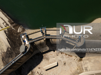 With the release of the last 2 million cubic meters of water still available for irrigation use, the Occhito dam, the largest artificial res...