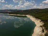 With the release of the last 2 million cubic meters of water still available for irrigation use, the Occhito dam, the largest artificial res...