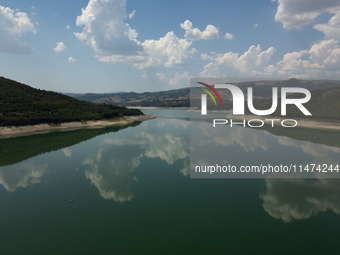 With the release of the last 2 million cubic meters of water still available for irrigation use, the Occhito dam, the largest artificial res...