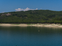 With the release of the last 2 million cubic meters of water still available for irrigation use, the Occhito dam, the largest artificial res...